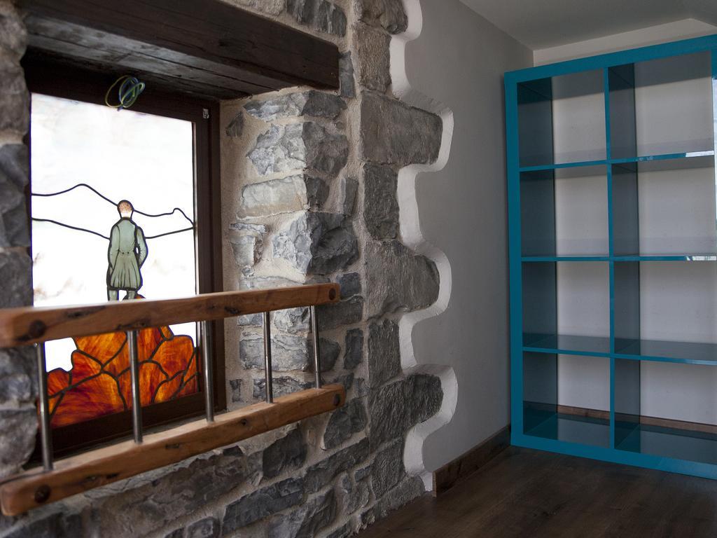 Hostel-Albergue Monte Perdido Торла Екстериор снимка