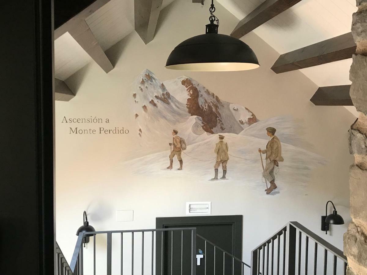 Hostel-Albergue Monte Perdido Торла Екстериор снимка