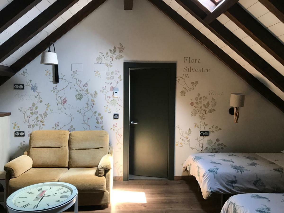 Hostel-Albergue Monte Perdido Торла Екстериор снимка